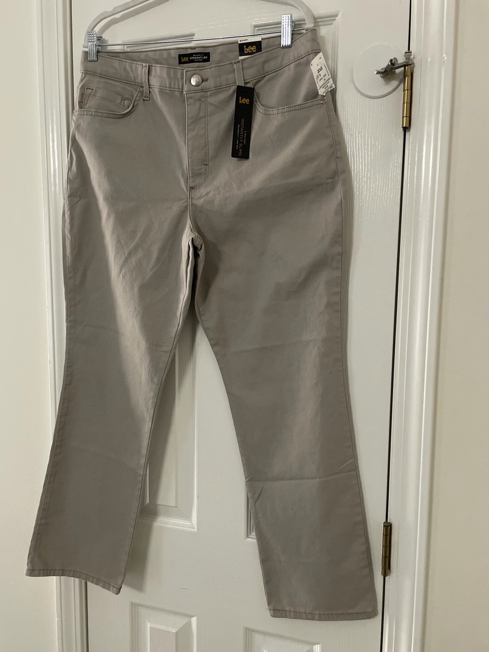 Lee Women's Straight Leg Pants in Light Taupe